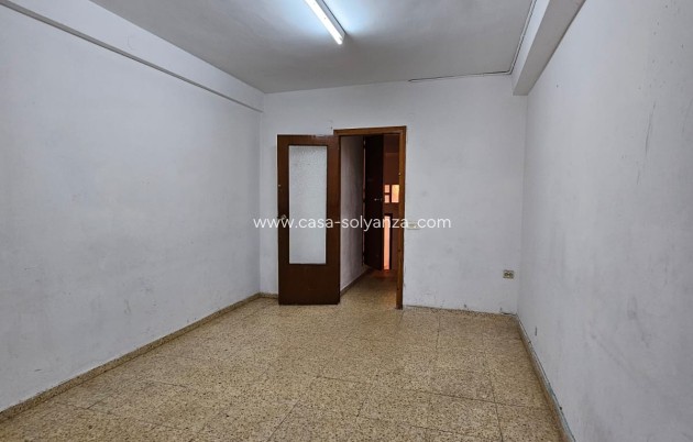 Herverkoop - Commercial Property - Teulada - Teulada Centro