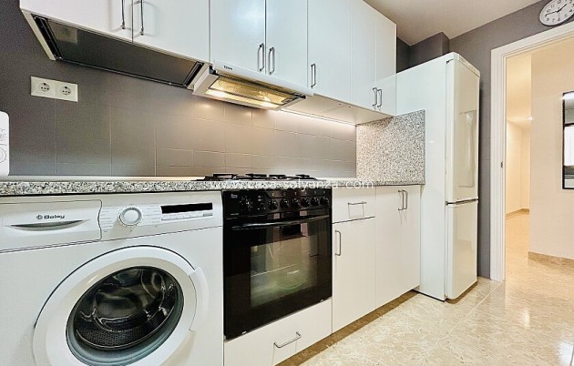 Reventa - Apartamento / piso - Torrevieja - Torrevieja Centro