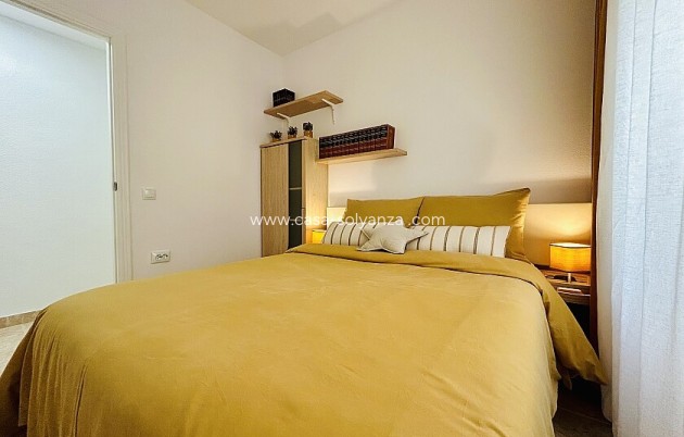 Reventa - Apartamento / piso - Torrevieja - Torrevieja Centro