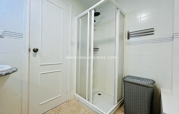 Reventa - Apartamento / piso - Torrevieja - Torrevieja Centro