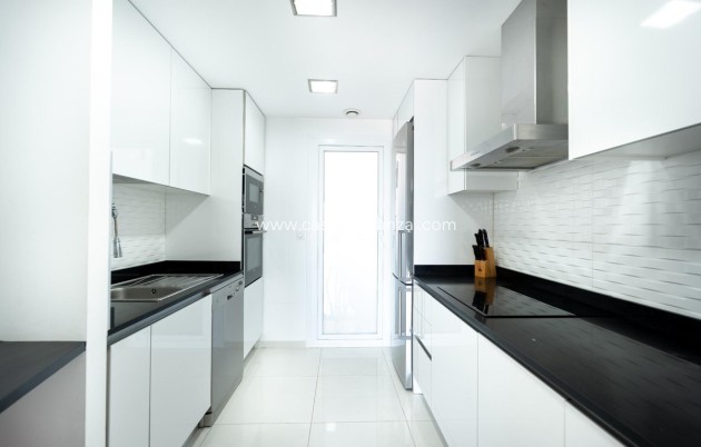 Resale - Apartment / flat - Orihuela - Punta Prima