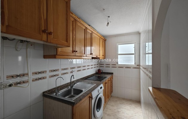 Resale - Apartment / flat - Torrevieja - Torrevieja Centro