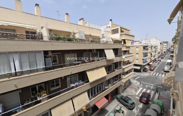 Resale - Apartment / flat - Torrevieja - Torrevieja Centro
