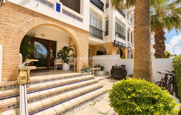 Resale - Apartment / flat - Orihuela - Villamartin