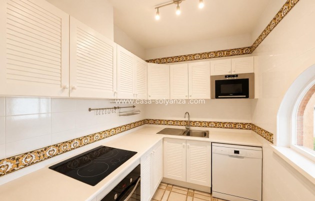 Resale - Apartment / flat - Orihuela - Villamartin