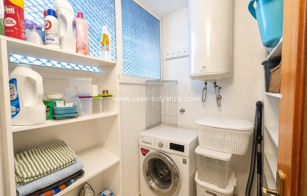 Resale - Apartment / flat - Orihuela - Villamartin
