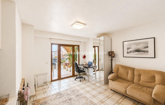 Resale - Apartment / flat - Orihuela - Villamartin