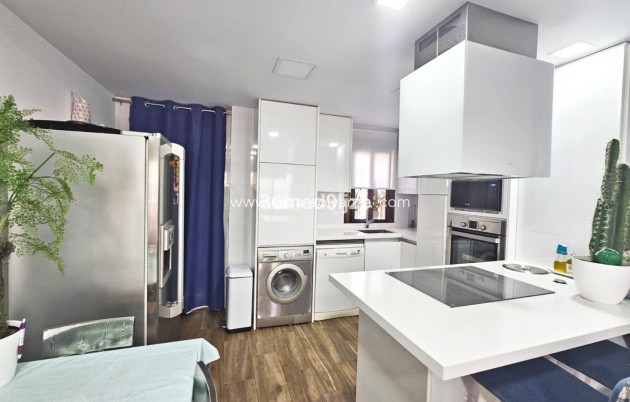 Wiederverkauf - Wohnung - Los Alcázares - Los Alcazares Centro