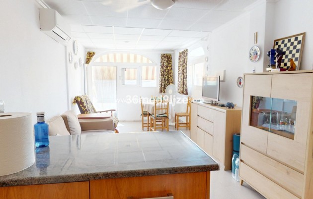 Resale - Apartment / flat - Los Alcázares - Los Alcazares Centro