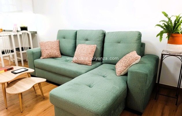 Resale - Apartment / flat - Torrevieja - Torrevieja Centro