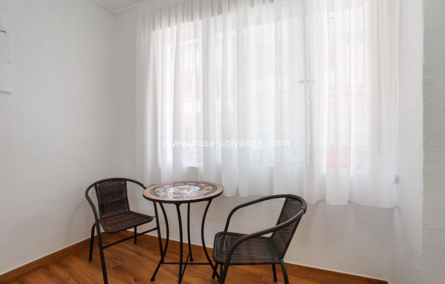 Resale - Apartment / flat - Torrevieja - Torrevieja Centro