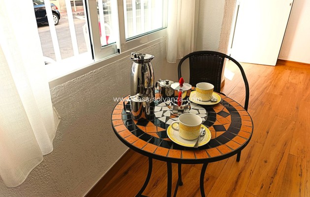 Resale - Apartment / flat - Torrevieja - Torrevieja Centro