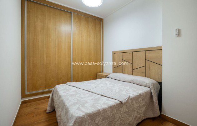 Resale - Apartment / flat - Torrevieja - Torrevieja Centro