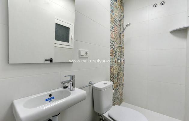 Resale - Apartment / flat - Torrevieja - Torrevieja Centro