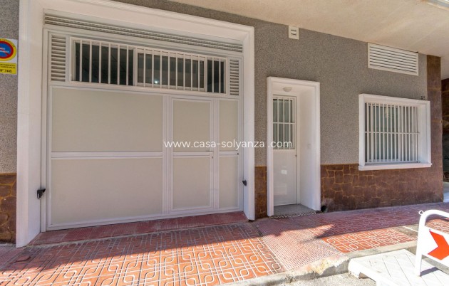 Resale - Apartment / flat - Torrevieja - Torrevieja Centro