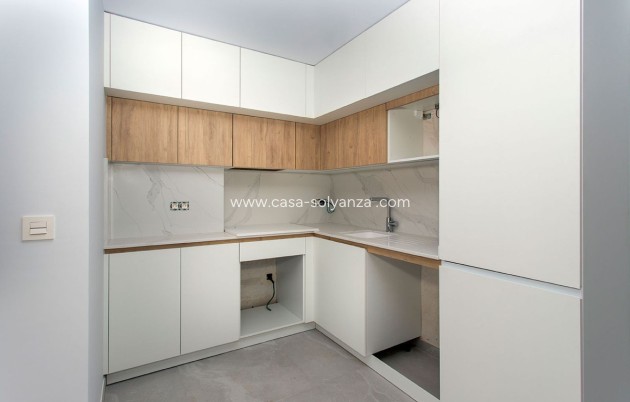 Herverkoop - Appartement / flat - Torrevieja - Torrevieja Centro