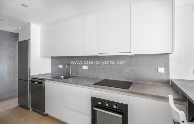 Resale - Apartment / flat - Torrevieja - Playa del Cura