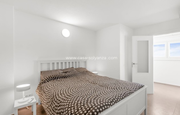 Resale - Apartment / flat - Torrevieja - Playa del Cura