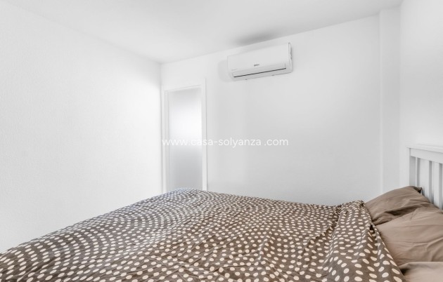 Resale - Apartment / flat - Torrevieja - Playa del Cura