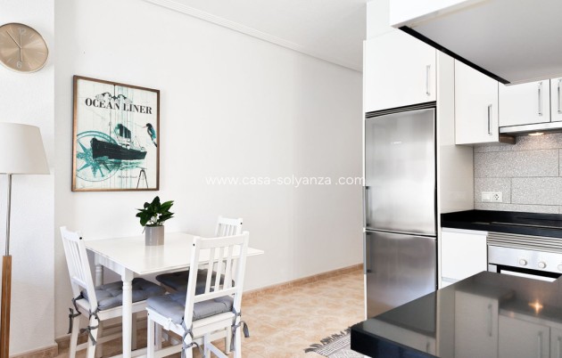 Resale - Apartment / flat - Torrevieja - Torrevieja Centro