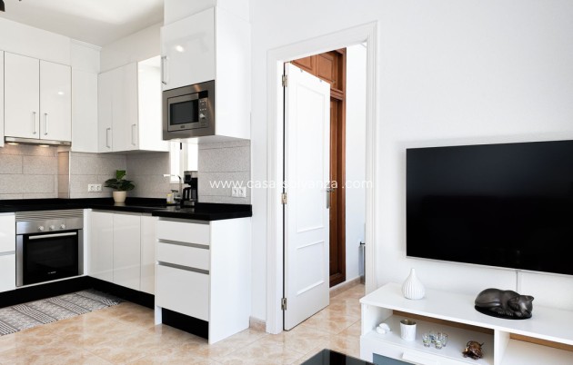 Resale - Apartment / flat - Torrevieja - Torrevieja Centro