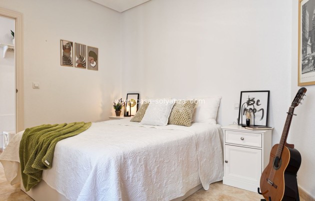 Resale - Apartment / flat - Torrevieja - Torrevieja Centro