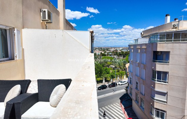 Resale - Apartment / flat - Torrevieja - Torrevieja Centro