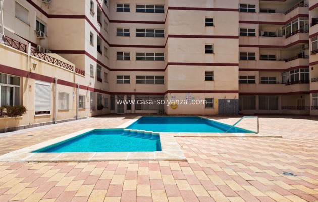 Resale - Apartment / flat - Torrevieja - Torrevieja Centro