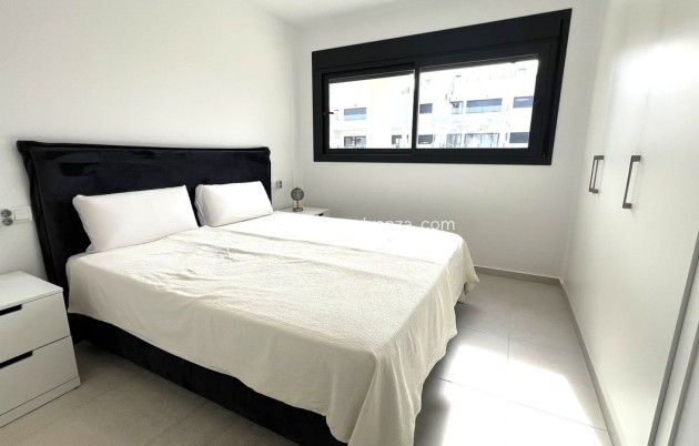 Resale - Apartment / flat - Orihuela - Villamartin