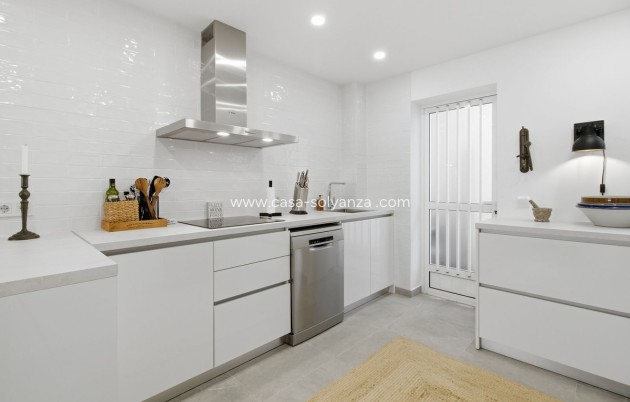 Resale - Apartment / flat - Orihuela - Punta Prima