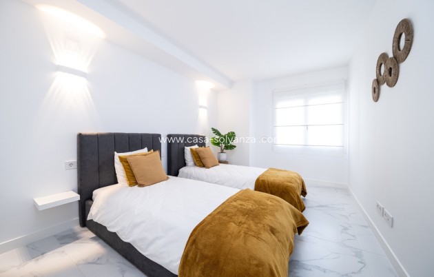Reventa - Apartamento / piso - Torrevieja - Torrevieja Centro