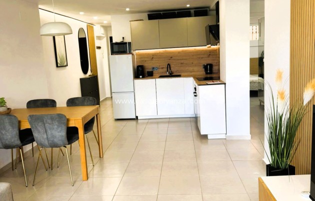 Reventa - Apartamento / piso - Torrevieja - Torrevieja Centro