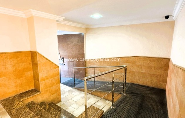 Reventa - Apartamento / piso - Torrevieja - Torrevieja Centro