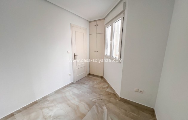 Herverkoop - Appartement / flat - Torrevieja - Torrevieja Centro