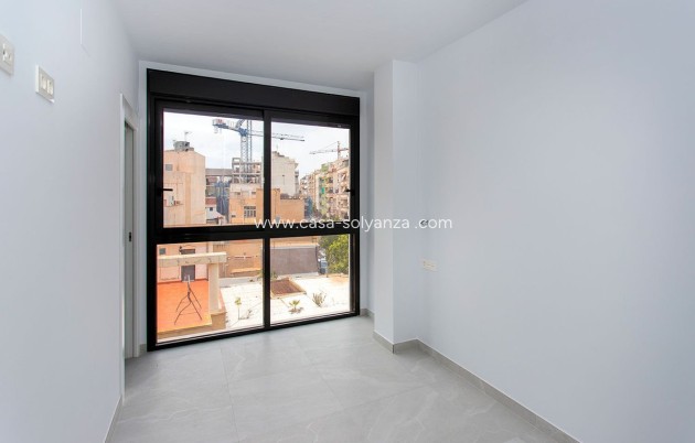 Wiederverkauf - Wohnung - Torrevieja - Torrevieja Centro