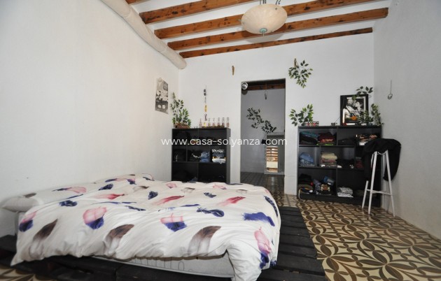 Resale - Country Property/Finca - Yecla - Yecla Centro