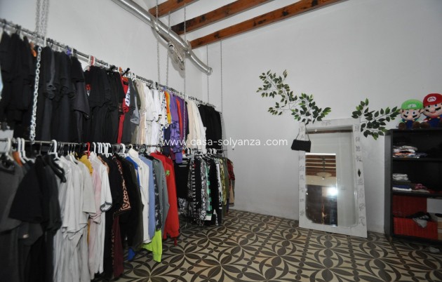 Resale - Country Property/Finca - Yecla - Yecla Centro