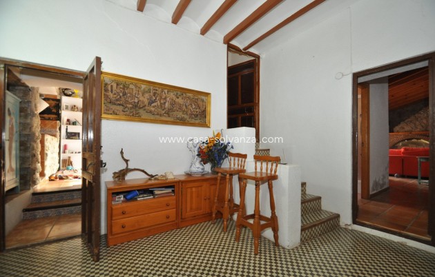 Resale - Country Property/Finca - Yecla - Yecla Centro