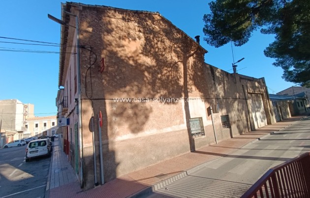 Herverkoop - Herenhuis - Pinoso - Pinoso Centro