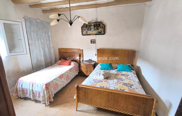 Resale - Country Property/Finca - Yecla - Yecla Centro