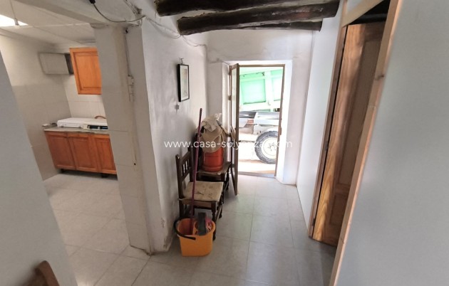 Resale - Country Property/Finca - Yecla - Yecla Centro
