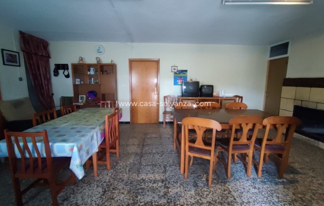 Resale - Country Property/Finca - Yecla - Yecla Centro