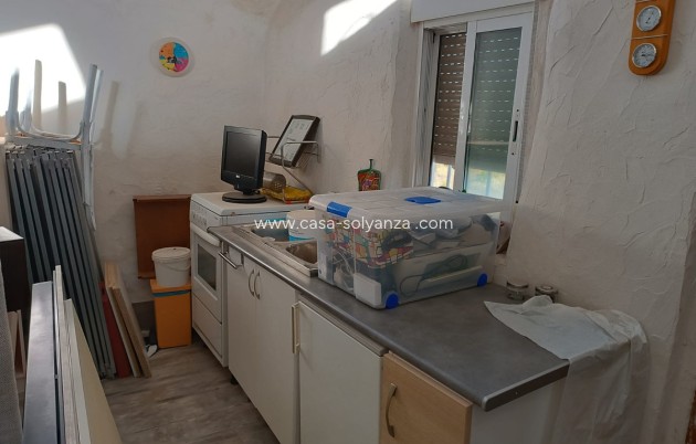 Resale - Country Property/Finca - Yecla - Yecla Centro