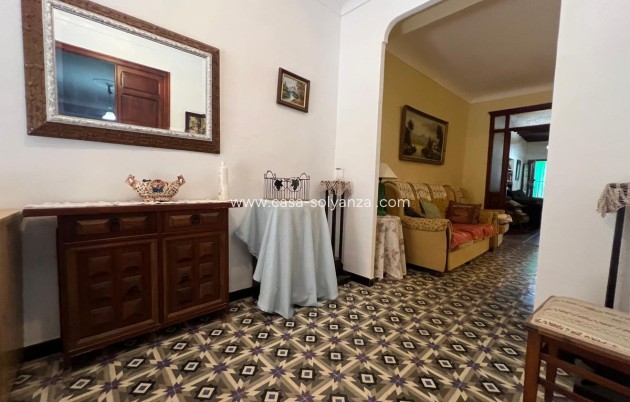 Revente - Maison de ville - Pinoso - Pinoso Centro