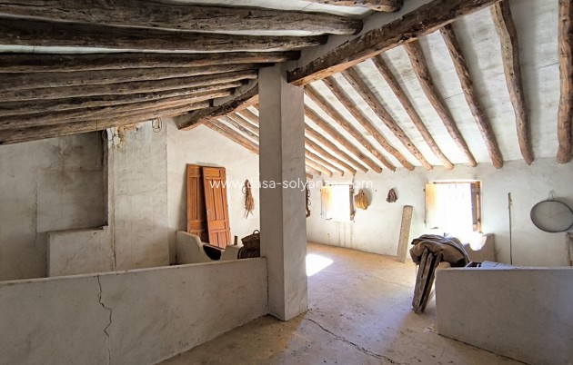 Resale - Country Property/Finca - Yecla - Yecla Centro