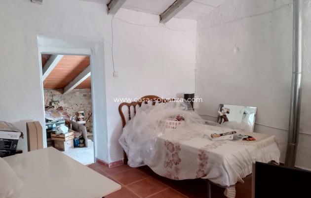 Resale - Country Property/Finca - Yecla - Yecla Centro