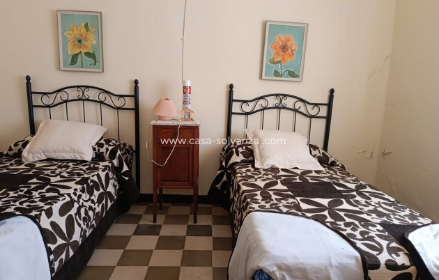 Resale - Country Property/Finca - Yecla - Yecla Centro