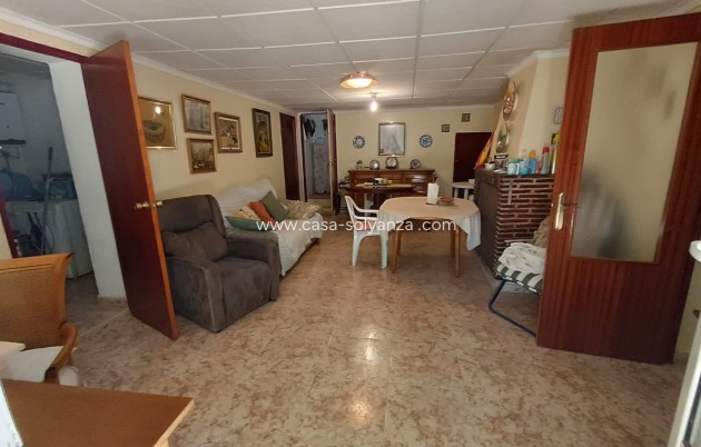 Resale - Country Property/Finca - Yecla - Yecla Centro