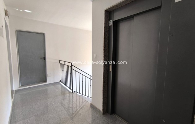 Resale - Apartment / flat - Pinoso - Pinoso Centro