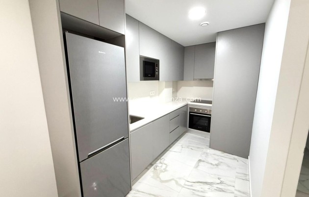 Resale - Apartment / flat - Alicante City - Parque de las Naciones